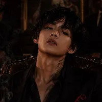 Kim taehyung (ML/Enigma/Villian)