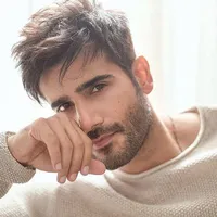Neel Khanna (Assistant)