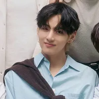 KIM TAEHYUNG/V/MAIN VOCALIST