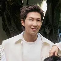 KIM NAMJOON/RM/LEADER