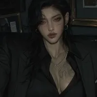 LIA GREY