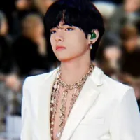 Kim Taehyung (Omega)