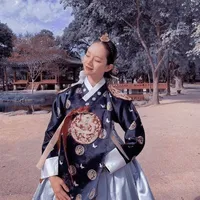 Kim Hyeri[Dom Omega]l