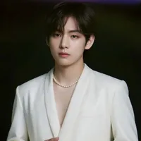 Kim Taehyung/34 yrs old/Prince Consort