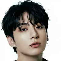 Jeon Jungkook  / supreme alpha / 19