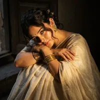NANDINI GOENKA (3FL)