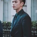 อาเกล องค์รักษ์พระเอก
