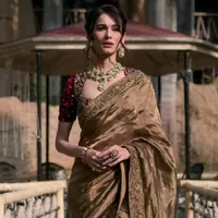 Nisha Adarsh Pratap Singh/ ml aunty