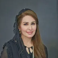 fatima malik (raza mom)
