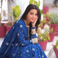 javeria malik(raza sis)