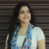Tia Mehra (FL)