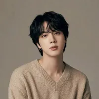 seok-jin(mom of tae)