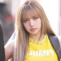 Lisa (University Senior)