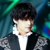 Taehyung( Alpha)