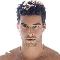 Julio(hermano de Beatriz)