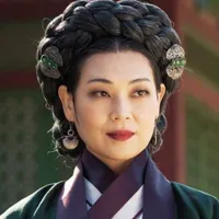 Kim Eun-hye(Step~mother)