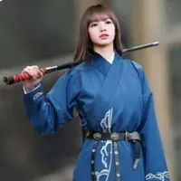Lisa | Writer | Beta