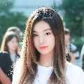 SANDRA LEE/SEKRETARIS PERUSAHAAN
