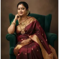 Mrs Malhotra (ml mother)