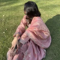 kiara oberoi( ml sister)
