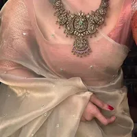 Anika singhania (ml mom)