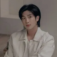 Kim namjoon/v