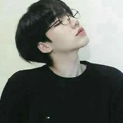 วิน:{พี่ชายนางเอก}