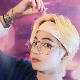 V(Tae-hyung)