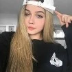 Letícia(prima da Carol)