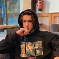 André