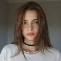 constanza(mejor amiga de cata)