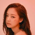 Lee Jennie