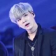 Min Yoongi (Suga)