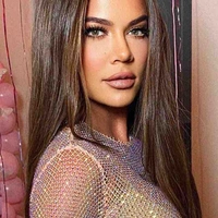 Khloe 