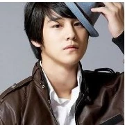 kim bum (tangan kanan jk/kepala sekolah)