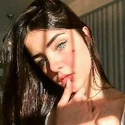 íris ( amiga das meninas)
