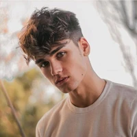 Claudio Montero (Mejor amigo de mateo )