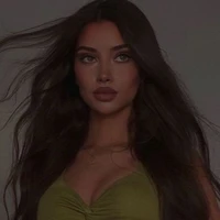 Liliana Swan (Madre de Ale)