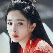 ไป๋หยางหยาง(ประมุข+นางเอก+คุณหนูรอง)