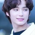 kai( kk angkat lisa + tangan kanan lisa)