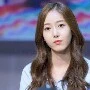 Clara Chris Bastian (kakak Nara)