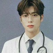 หมอแต้ง(พระเอกปัจจุบัน)