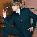 V