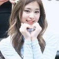 จื่อวี(น้องสาวนายอน,ดาฮยอน)