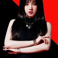 Yuqi Dezen