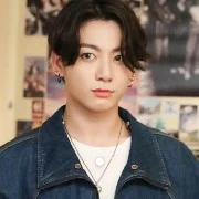 jungkook (papá de t/n)