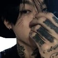 คิม(การ์ดคนสนิท)มือขาว