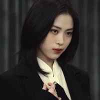Theresa Lexandra H