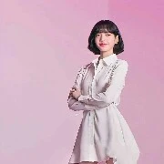 Kim Lalisa Manoban ( adek sesoojun)