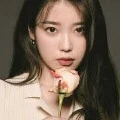 Lee ji-eun(tangan kanan Lisa)